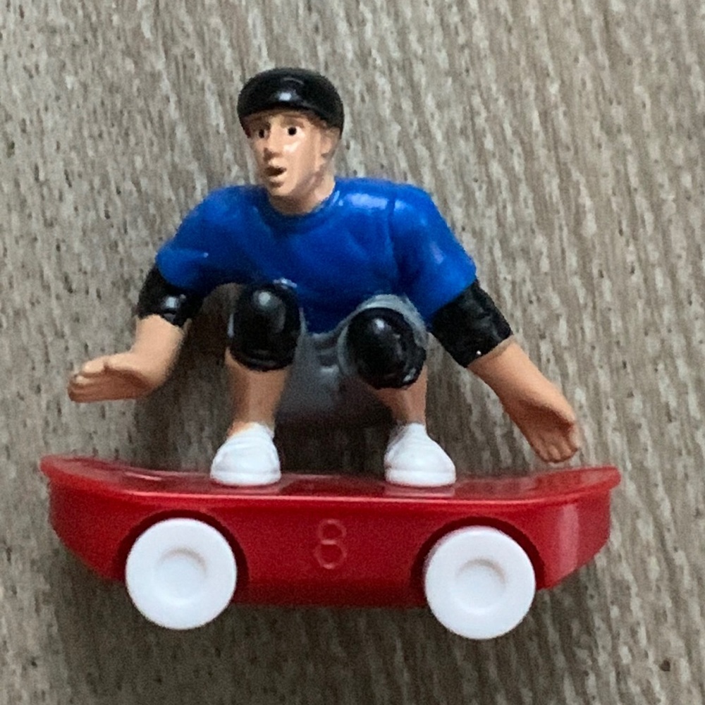 Skateboarding Action Figure Tony Hawk Red Skate Board McDonalds Happy Meal Toy